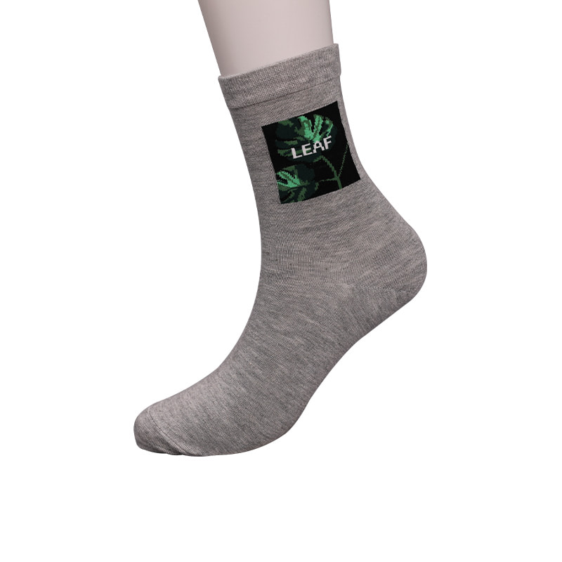 Zacht gesponnen zijde, nylon omwikkeld met spandex imitatie 3D-geprinte jacquard, met de hand gestikte herfst- en winterherensokken WSD2850