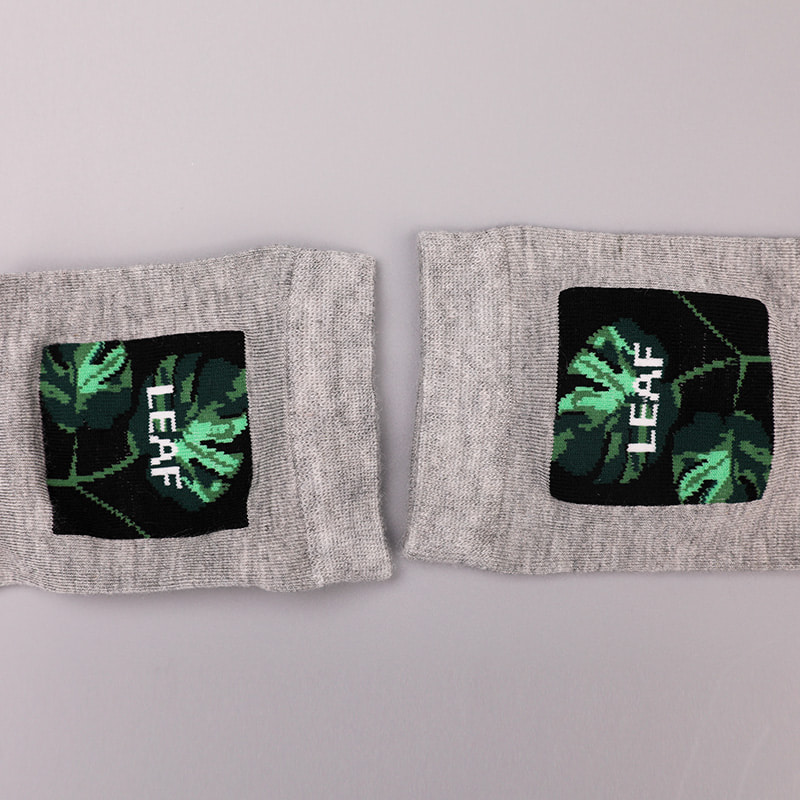 Zacht gesponnen zijde, nylon omwikkeld met spandex imitatie 3D-geprinte jacquard, met de hand gestikte herfst- en winterherensokken WSD2850