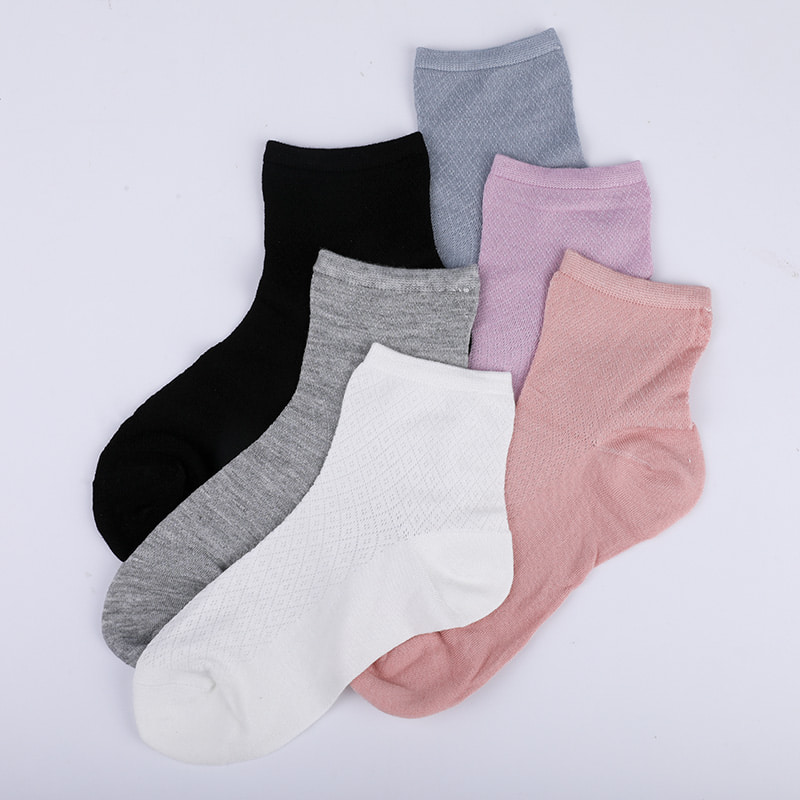 Zachte nylon tas van bamboevezel, dunne kleine diamanten casual damessokken, met de hand genaaide damessokken WSD1689