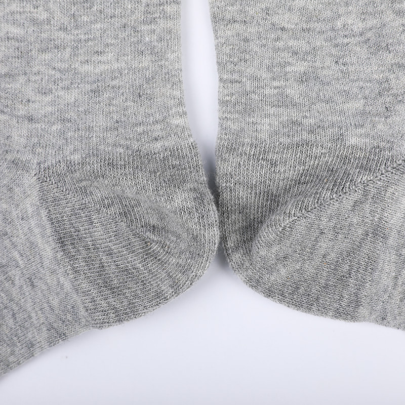 Gekamd katoen, katoen omwikkeld met ammoniak sokken, 98% katoengaren, kleine jacquard, handgenaaide herfst- en winterherensokken WSD2581